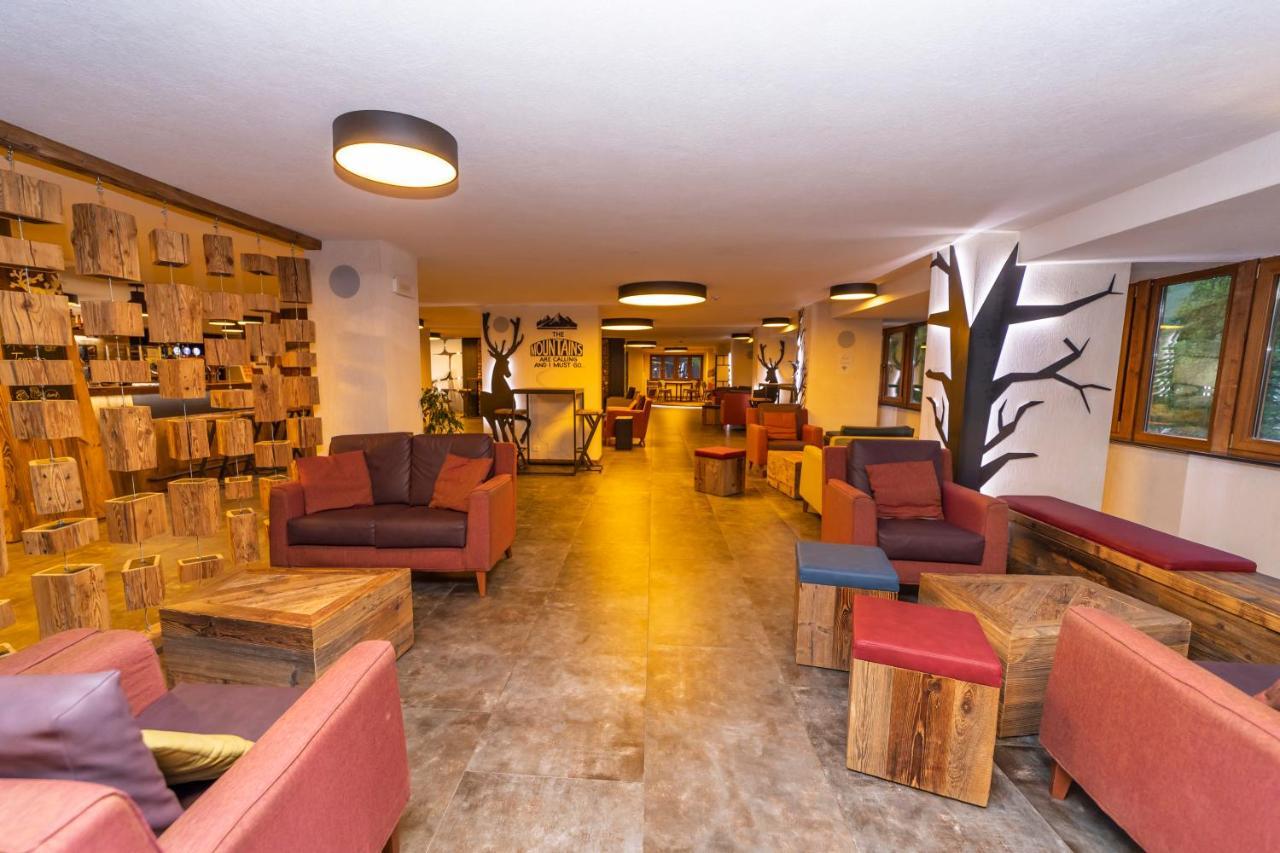 Hotel Petit Palais Breuil-Cervinia Exteriör bild
