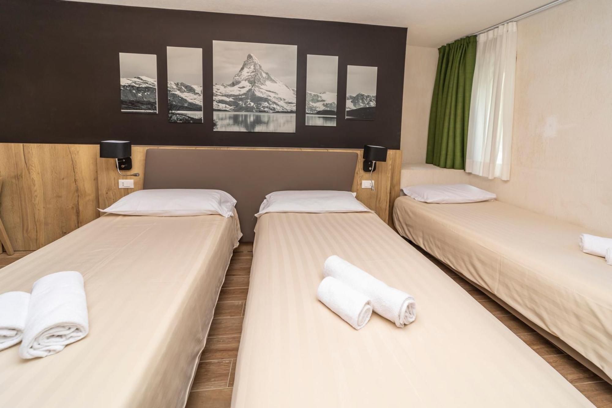 Hotel Petit Palais Breuil-Cervinia Rum bild