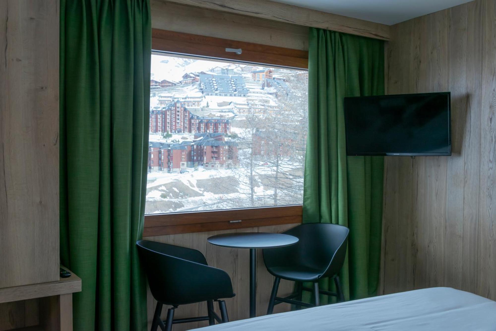 Hotel Petit Palais Breuil-Cervinia Rum bild